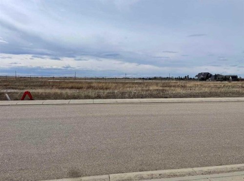 344 Muirfield Crescent, Lyalta, AB 