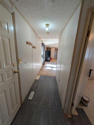 312 Christian Avenue, Standard, AB - Indoor Photo Showing Other Room