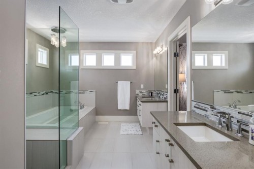 109 Kinniburgh Bay, Chestermere, AB - Indoor Photo Showing Bathroom