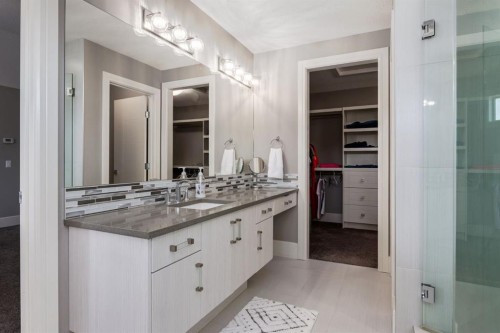 109 Kinniburgh Bay, Chestermere, AB - Indoor Photo Showing Bathroom