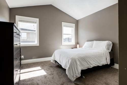 109 Kinniburgh Bay, Chestermere, AB - Indoor Photo Showing Bedroom