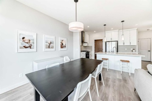 81 Willow Court, Cochrane, AB - Indoor