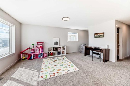 81 Willow Court, Cochrane, AB - Indoor
