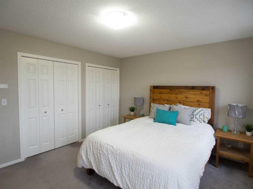 304 Chaparral Valley Square Se, Calgary, AB - Indoor Photo Showing Bedroom