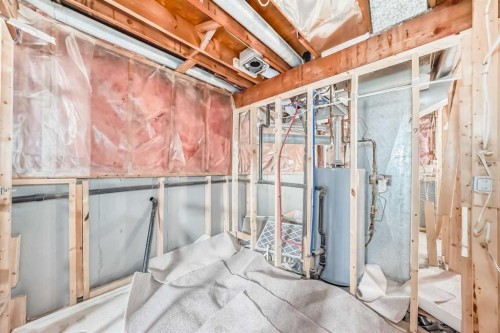 25 Erin Ridge Road Se, Calgary, AB - Indoor Photo Showing Basement