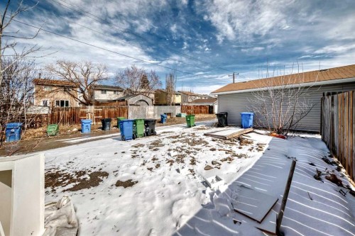 25 Erin Ridge Road Se, Calgary, AB - Outdoor