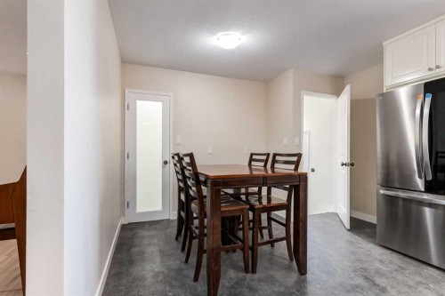 840 Raynard Crescent Se, Calgary, AB - Indoor Photo Showing Dining Room