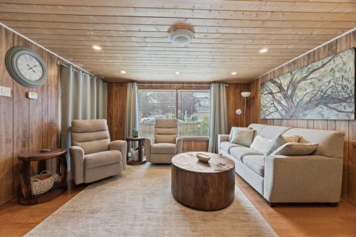 828 West Chestermere, Chestermere, AB 