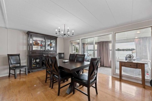 828 West Chestermere, Chestermere, AB 