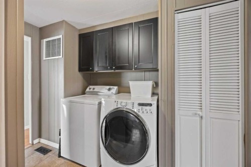 828 West Chestermere, Chestermere, AB 