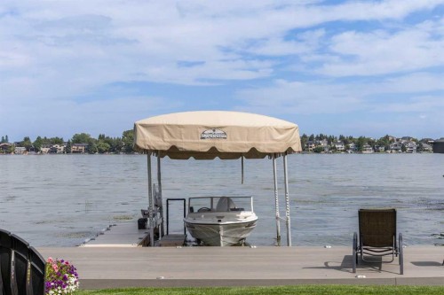 828 West Chestermere, Chestermere, AB 