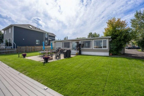 828 West Chestermere, Chestermere, AB 