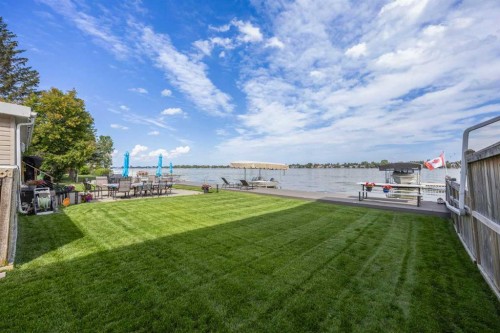 828 West Chestermere, Chestermere, AB 