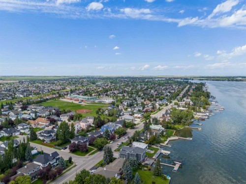 828 West Chestermere, Chestermere, AB 