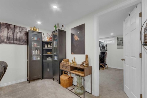 60 Dalhurst Way Nw, Calgary, AB - Indoor Photo Showing Other Room