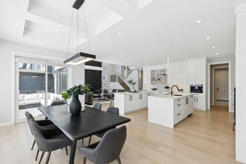 7865 8A Avenue Sw, Calgary, AB - Indoor