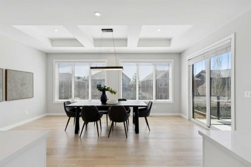 7865 8A Avenue Sw, Calgary, AB - Indoor Photo Showing Dining Room