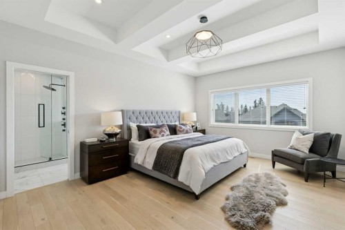 7865 8A Avenue Sw, Calgary, AB - Indoor Photo Showing Bedroom