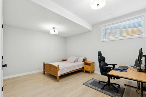 7865 8A Avenue Sw, Calgary, AB - Indoor Photo Showing Office