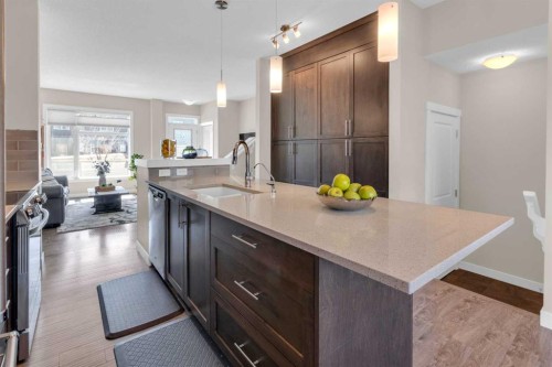 70 Sage Bluff Gate Nw, Calgary, AB - Indoor Photo Showing Kitchen