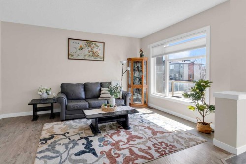 70 Sage Bluff Gate Nw, Calgary, AB - Indoor Photo Showing Living Room