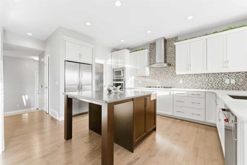 71 Evansfield Rise Nw, Calgary, AB - Indoor Photo Showing Kitchen With Upgraded Kitchen