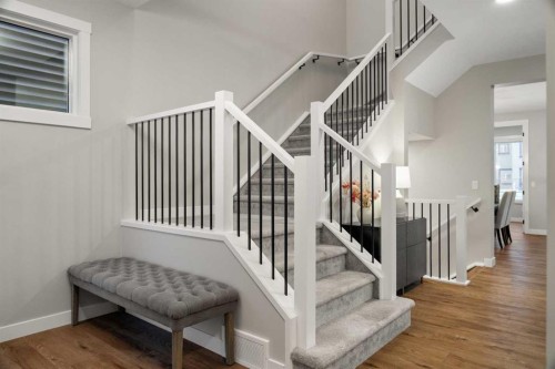 135 Silver Spruce Grove Sw, Calgary, AB - Indoor Photo Showing Other Room