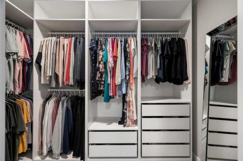 135 Silver Spruce Grove Sw, Calgary, AB - Indoor With Storage