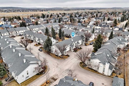 19 Sunlake Gardens Se, Calgary, AB - Outdoor With View