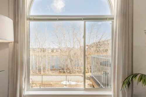 402 Rocky Ridge Cove Nw, Calgary, AB - Indoor Photo Showing Other Room