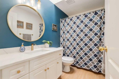 402 Rocky Ridge Cove Nw, Calgary, AB - Indoor Photo Showing Bathroom