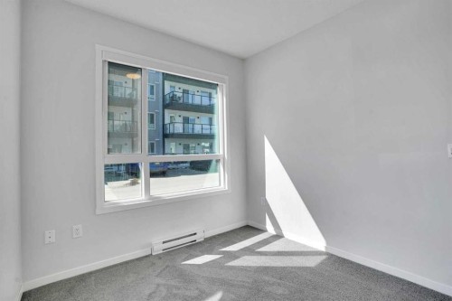 1102-33 Carringham Gate Nw, Calgary, AB - Indoor Photo Showing Other Room
