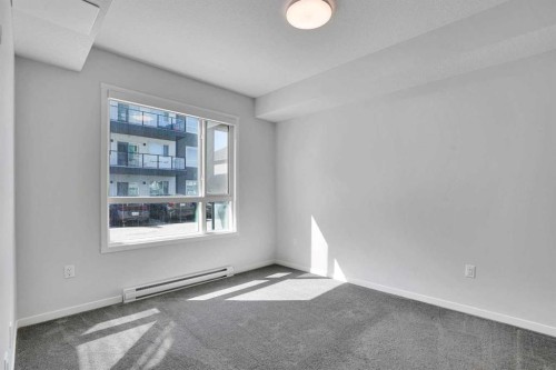 1102-33 Carringham Gate Nw, Calgary, AB - Indoor Photo Showing Other Room