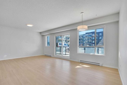 1102-33 Carringham Gate Nw, Calgary, AB - Indoor Photo Showing Other Room