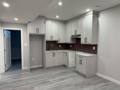 157 Dawson Wharf View, Chestermere, AB - Indoor Photo Showing Kitchen