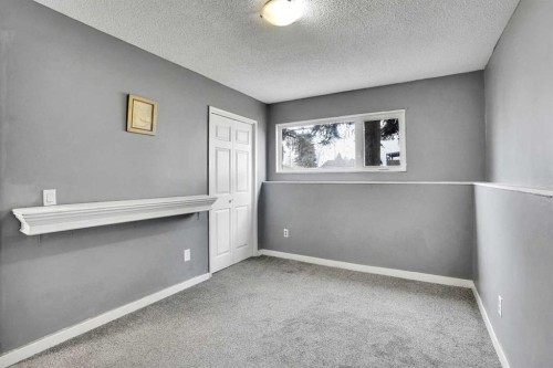52 Pennsburg Way Se, Calgary, AB - Indoor Photo Showing Other Room