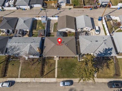 727 Macleay Road Ne, Calgary, AB - Outdoor
