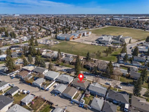 727 Macleay Road Ne, Calgary, AB - Outdoor With View