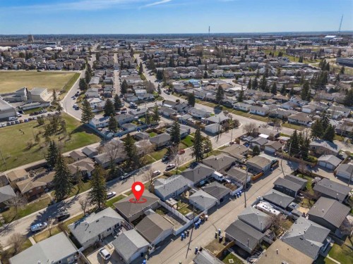 727 Macleay Road Ne, Calgary, AB - Outdoor With View