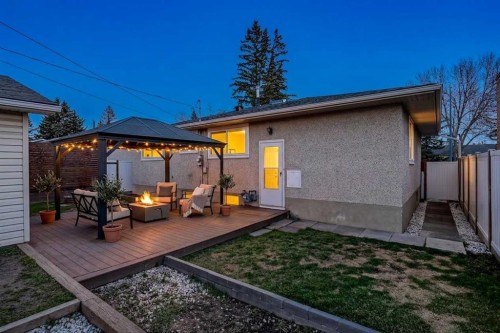 727 Macleay Road Ne, Calgary, AB - Outdoor