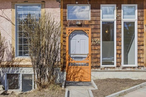 134 32 Avenue Ne, Calgary, AB - Outdoor
