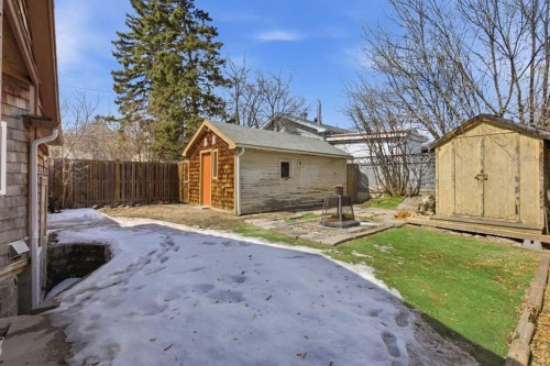 134 32 Avenue Ne, Calgary, AB - Outdoor