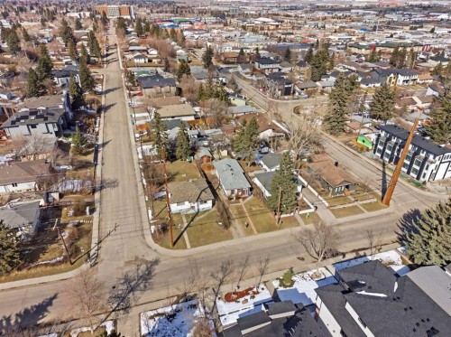 134 32 Avenue Ne, Calgary, AB - Outdoor With View