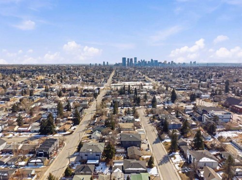 134 32 Avenue Ne, Calgary, AB - Outdoor With View