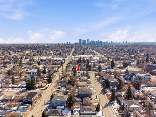 134 32 Avenue Ne, Calgary, AB - Outdoor With View