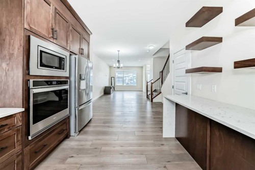 538 Sage Hill Road Nw, Calgary, AB - Indoor Photo Showing Kitchen