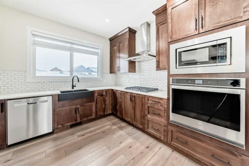 538 Sage Hill Road Nw, Calgary, AB - Indoor Photo Showing Kitchen With Stainless Steel Kitchen With Upgraded Kitchen