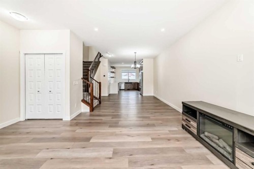 538 Sage Hill Road Nw, Calgary, AB - Indoor Photo Showing Other Room