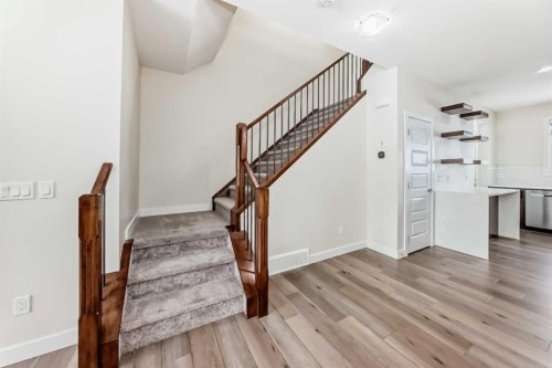 538 Sage Hill Road Nw, Calgary, AB - Indoor Photo Showing Other Room