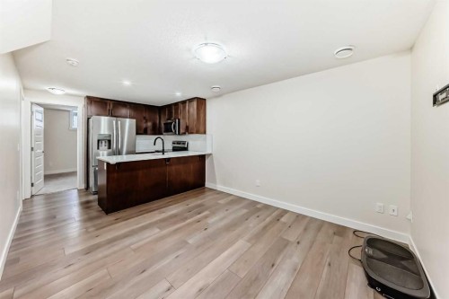 538 Sage Hill Road Nw, Calgary, AB - Indoor Photo Showing Kitchen